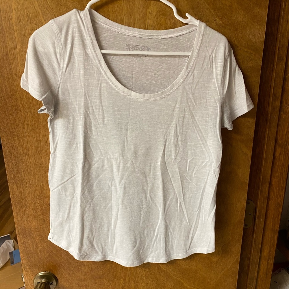 white t-shirt